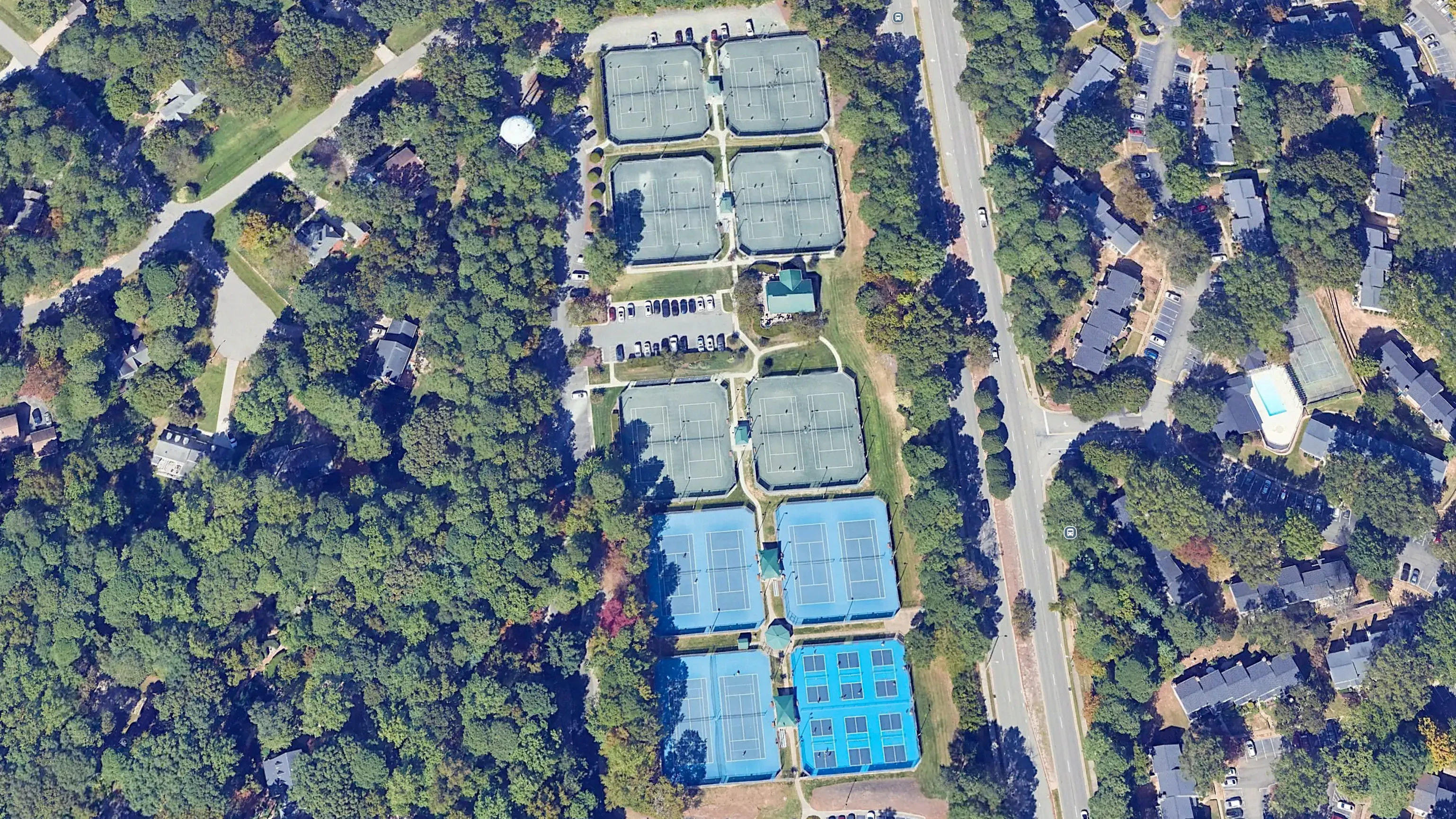 Seven Oaks Swim and Racquet Club